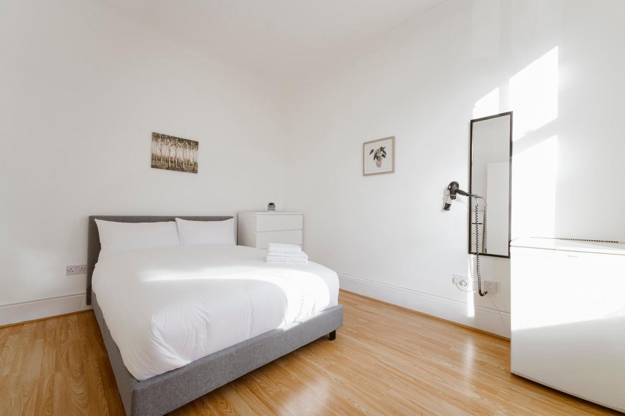 Stratford Double Rooms - 29 ロンドン エクステリア 写真
