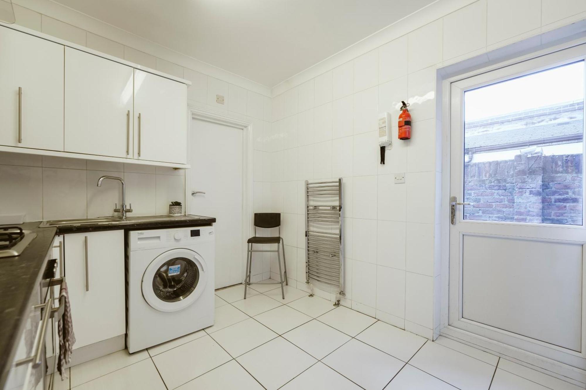 Stratford Double Rooms - 29 ロンドン エクステリア 写真