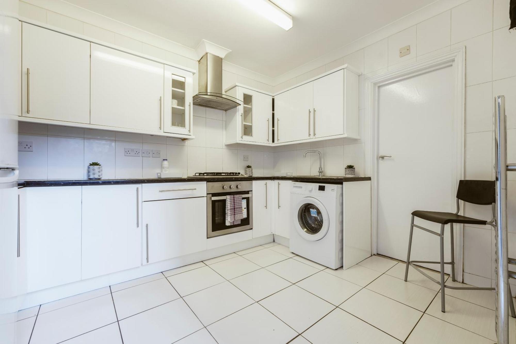 Stratford Double Rooms - 29 ロンドン エクステリア 写真