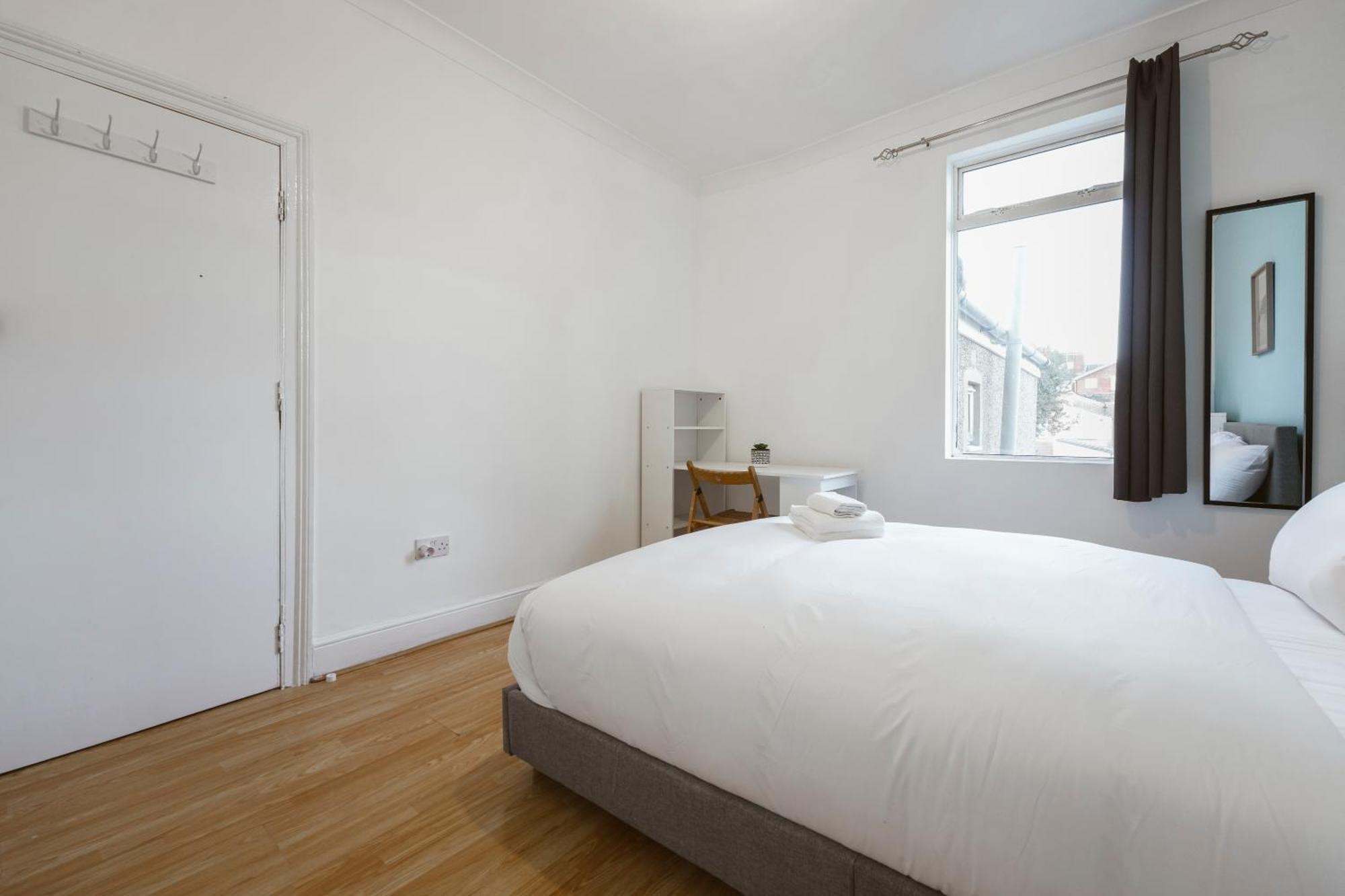 Stratford Double Rooms - 29 ロンドン エクステリア 写真