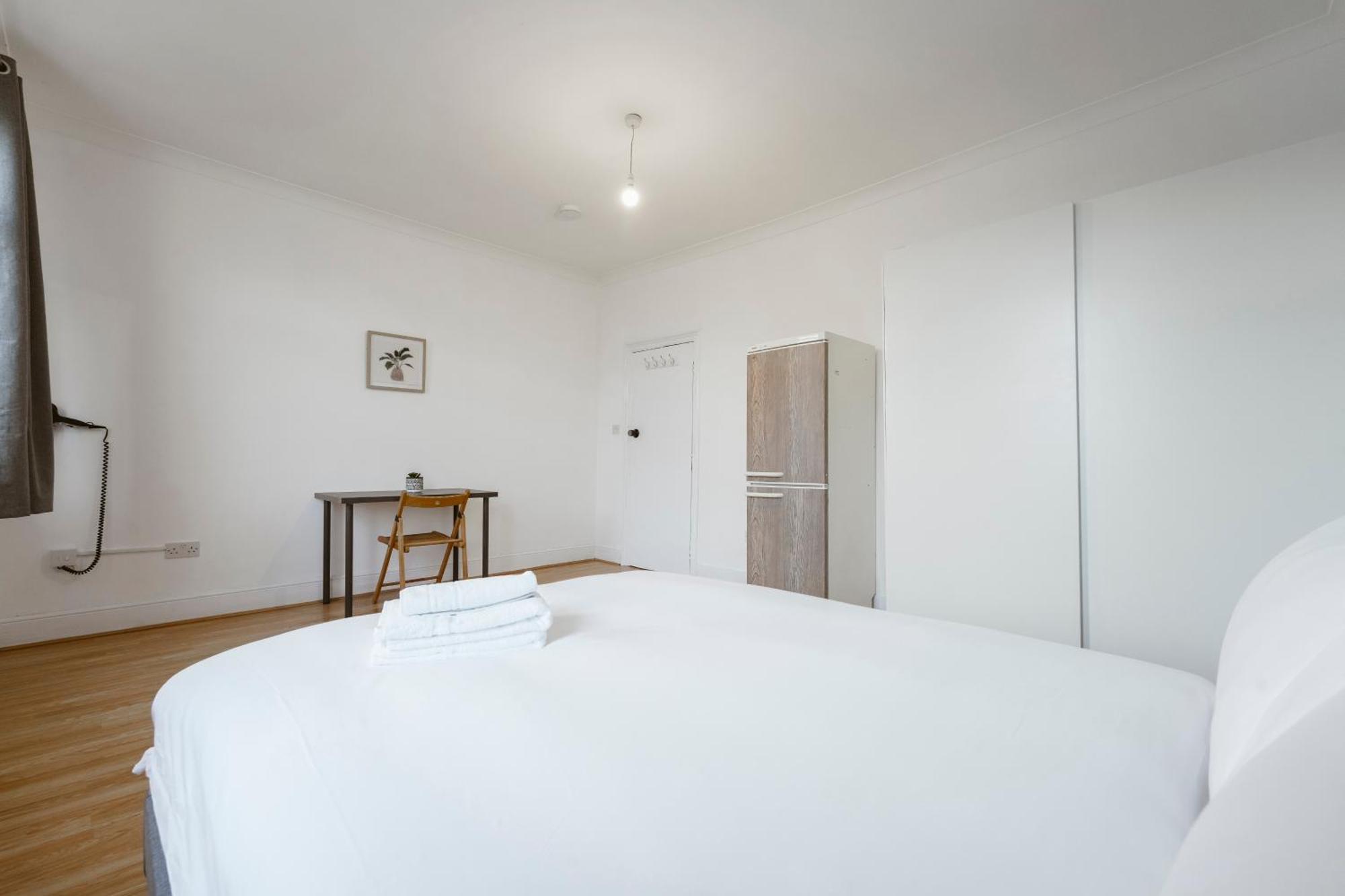 Stratford Double Rooms - 29 ロンドン エクステリア 写真