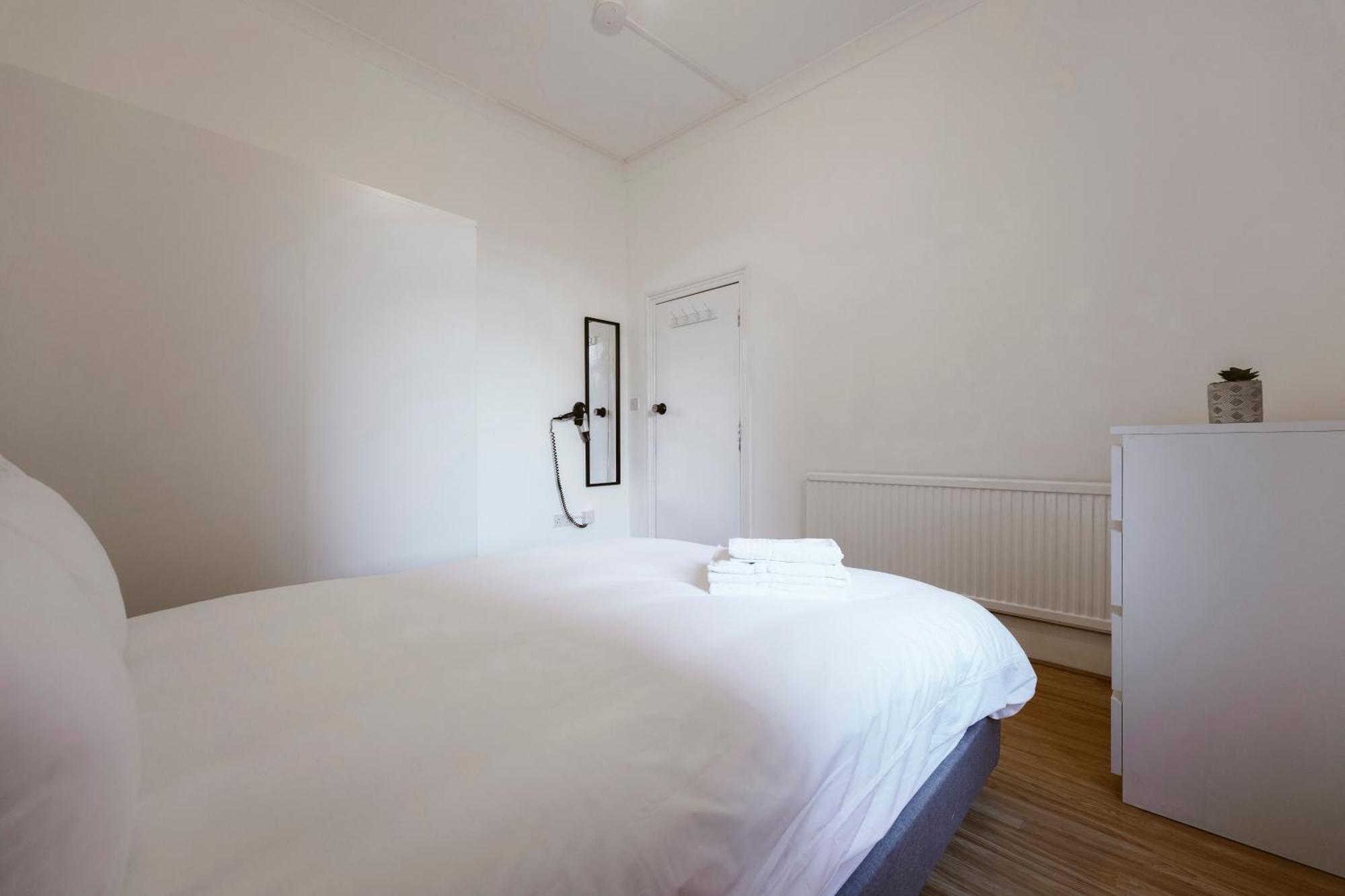 Stratford Double Rooms - 29 ロンドン エクステリア 写真