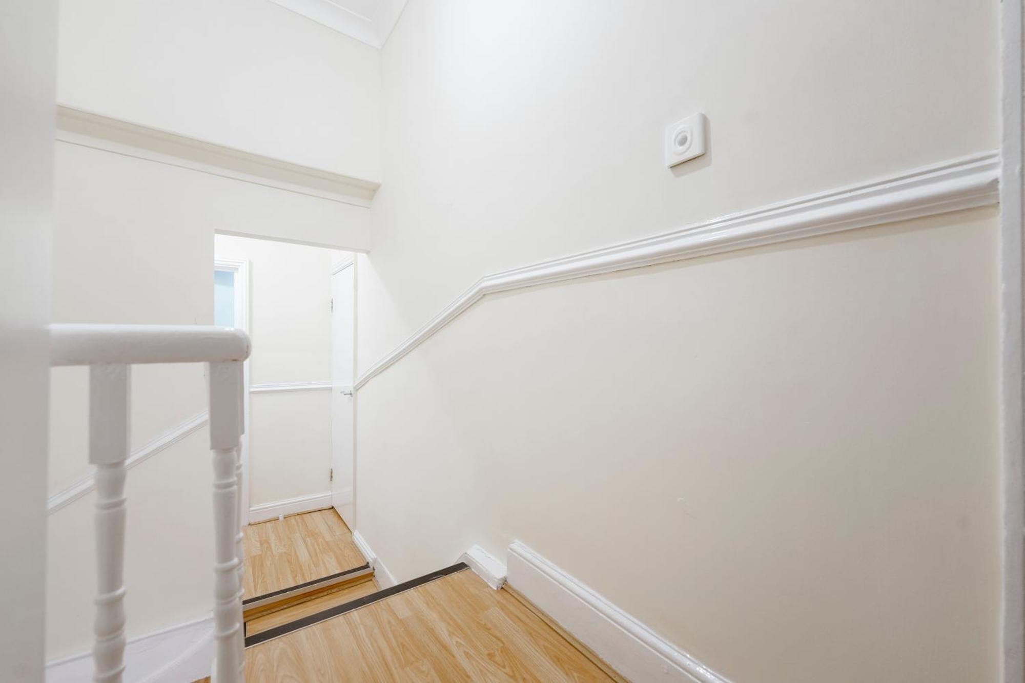 Stratford Double Rooms - 29 ロンドン エクステリア 写真