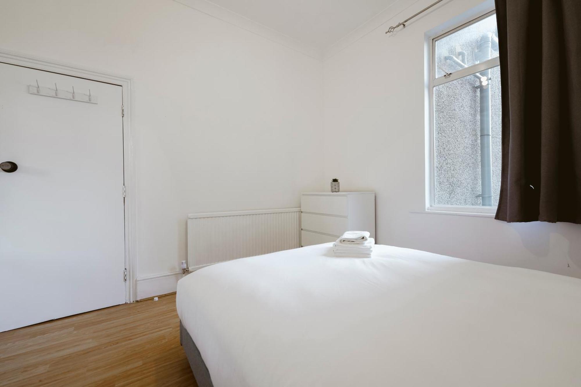 Stratford Double Rooms - 29 ロンドン エクステリア 写真